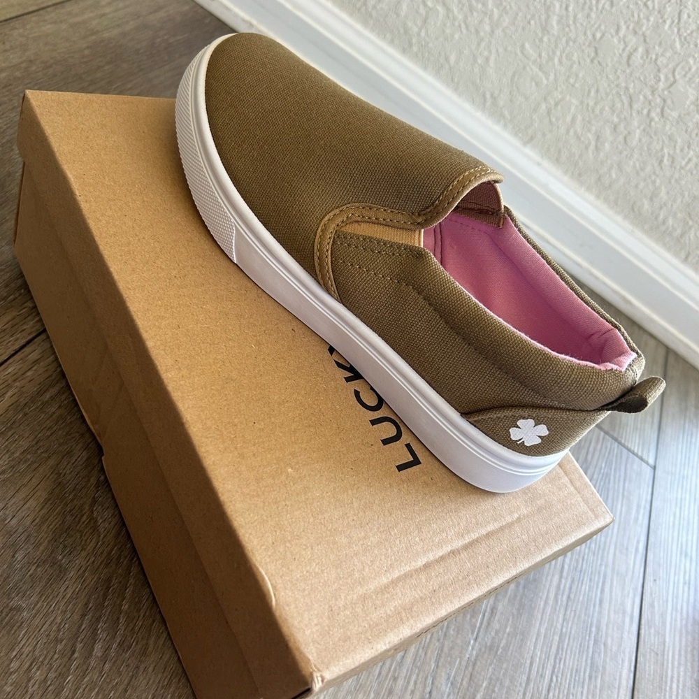 NEW Lucky Brand Little Girls Edie Sneaker